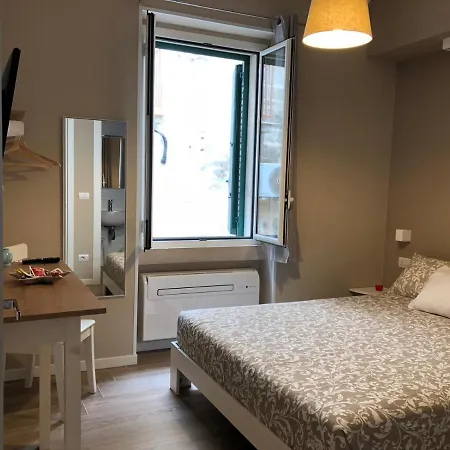 Aura Apartment *