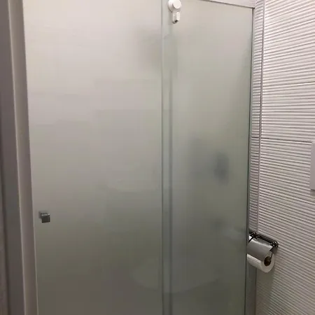 Aura Apartment * Bari
