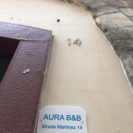 Aura Apartment * Bari